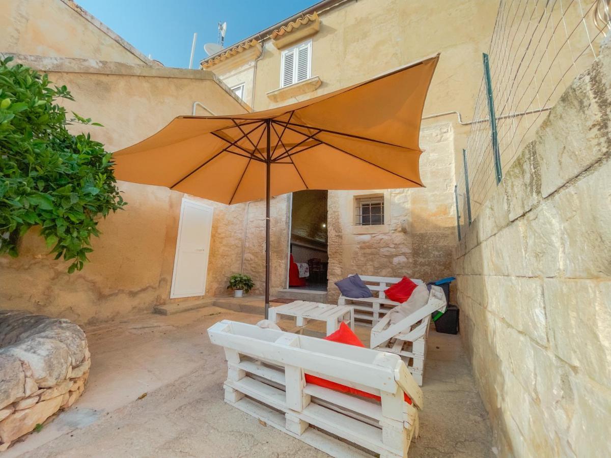 Agriturismo Al Casale Donnafugata Bagian luar foto